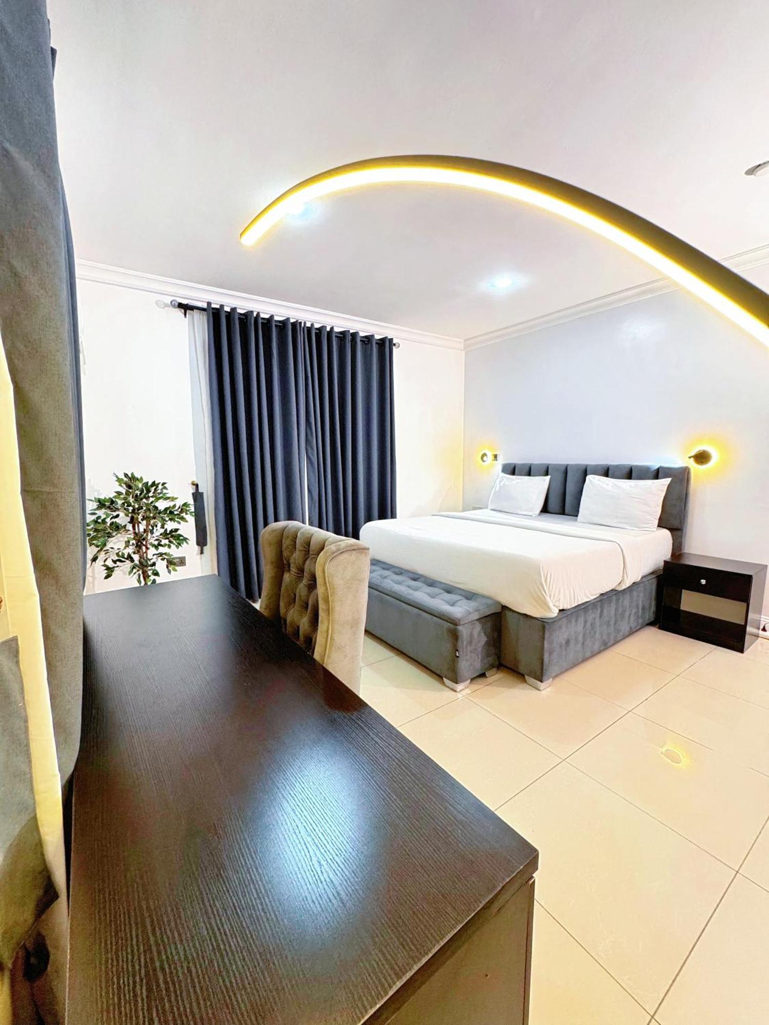 His Dulce Apartments Lagos Luaran gambar